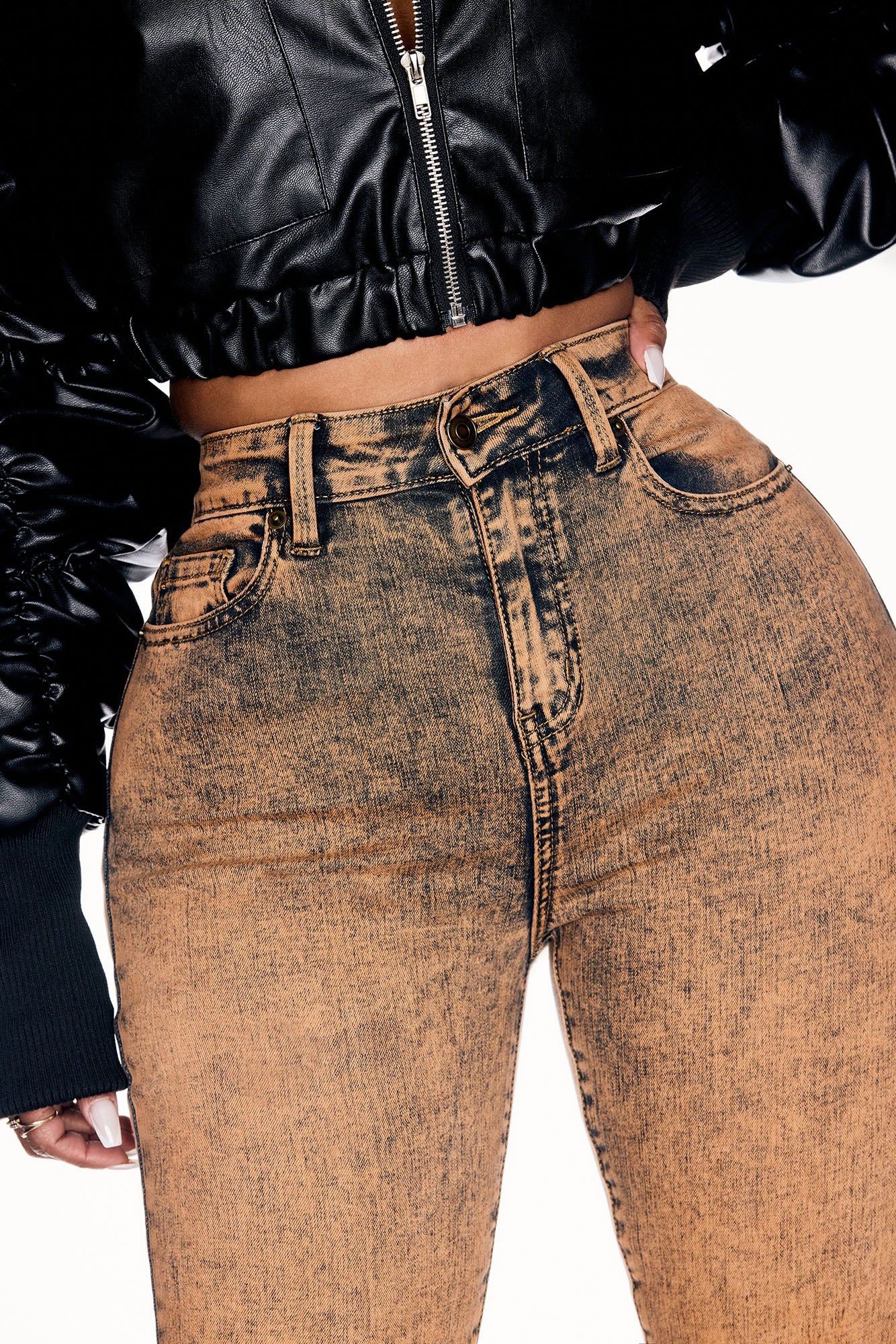 07-25-23_KF_MR_13-40-00_1_wr23p1062c_Orange_9955_SG_EH_JB_WG